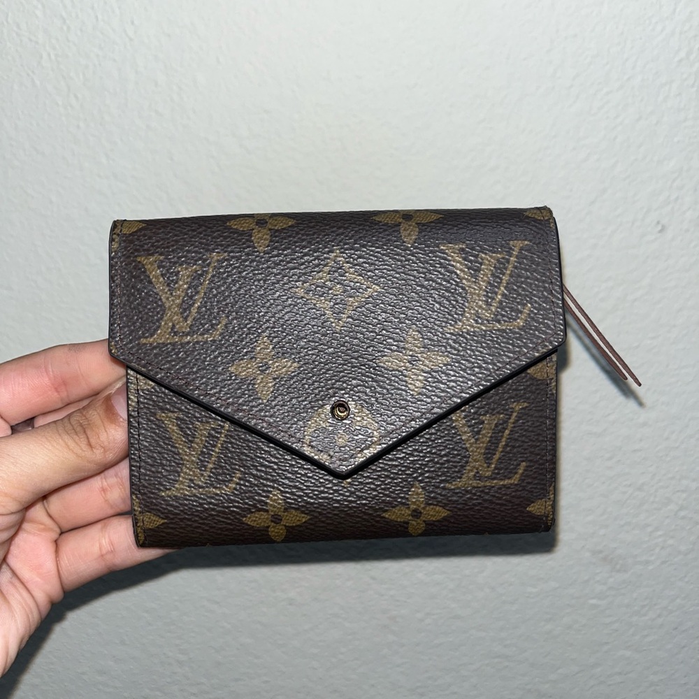Louis Vuitton Monogram Canvas Wallet (Made in Spain)
